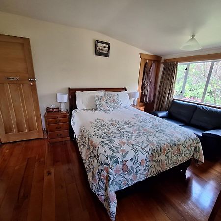 Olde Mill House B&B & Bike2Wine Cycle Hire Renwick エクステリア 写真