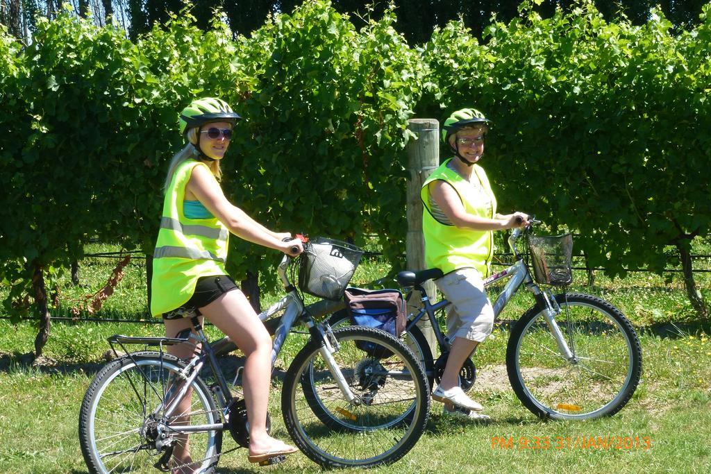 Olde Mill House B&B & Bike2Wine Cycle Hire Renwick エクステリア 写真