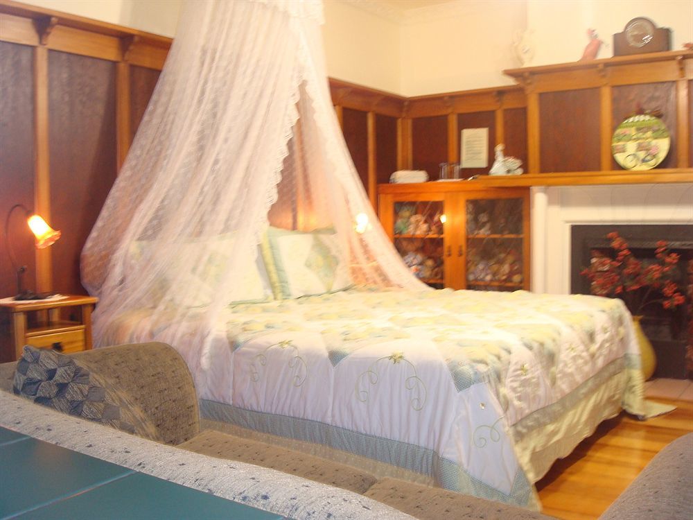 Olde Mill House B&B & Bike2Wine Cycle Hire Renwick エクステリア 写真