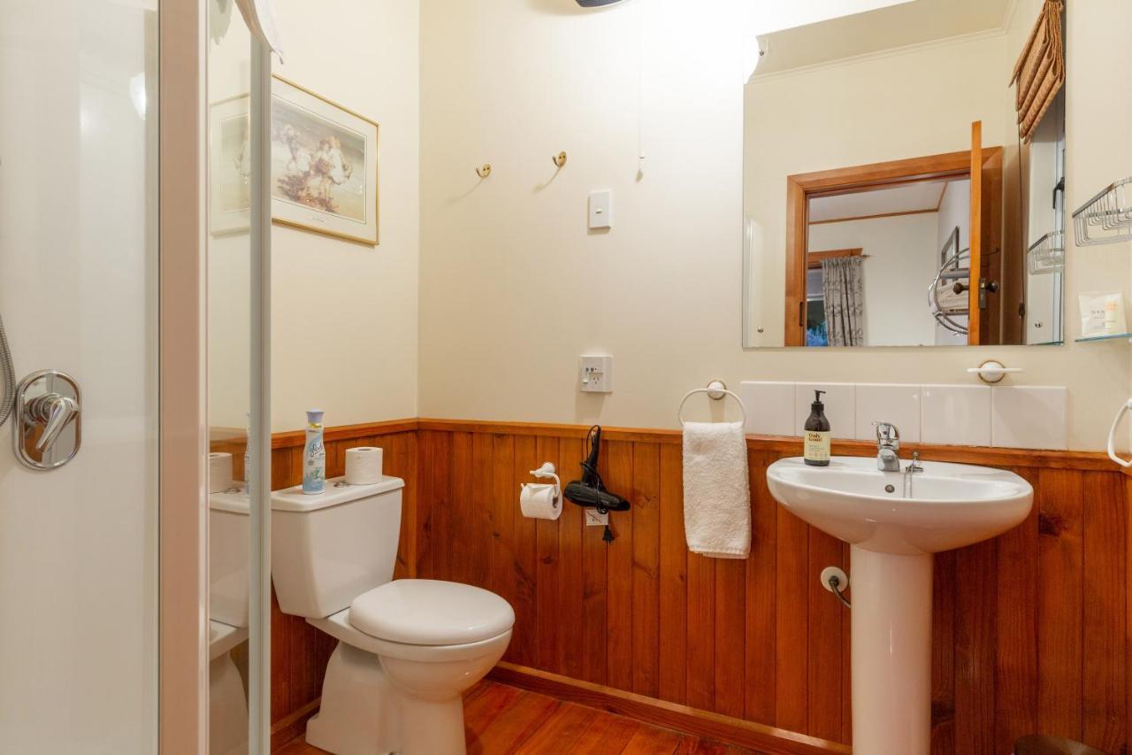 Olde Mill House B&B & Bike2Wine Cycle Hire Renwick エクステリア 写真